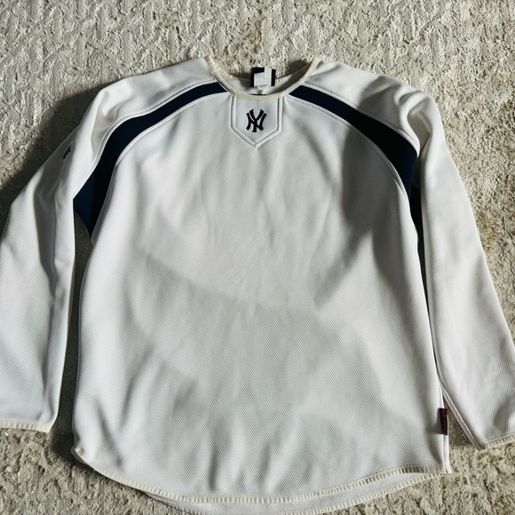 Majestic Other - Vintage NY Yankees Majestic White Long Sleeve Shirt. Cooperstown
